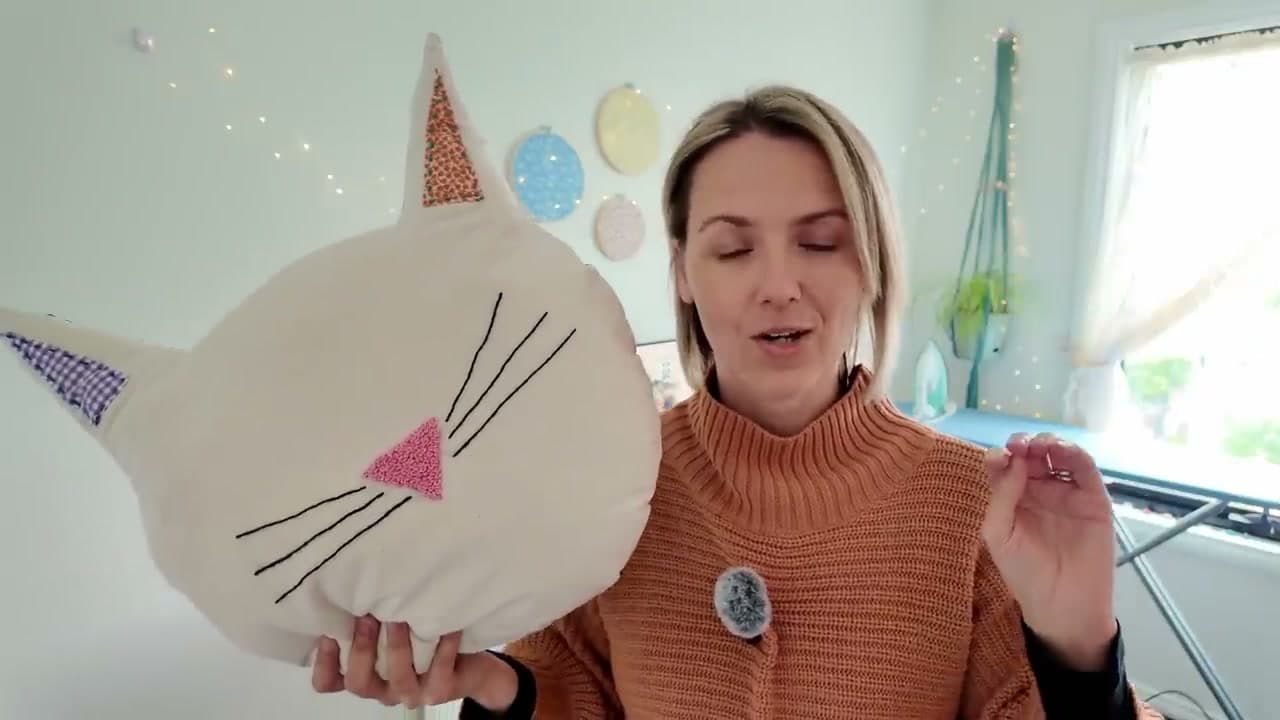Step 4: Sew a Reversible Patchwork Cat Cushion