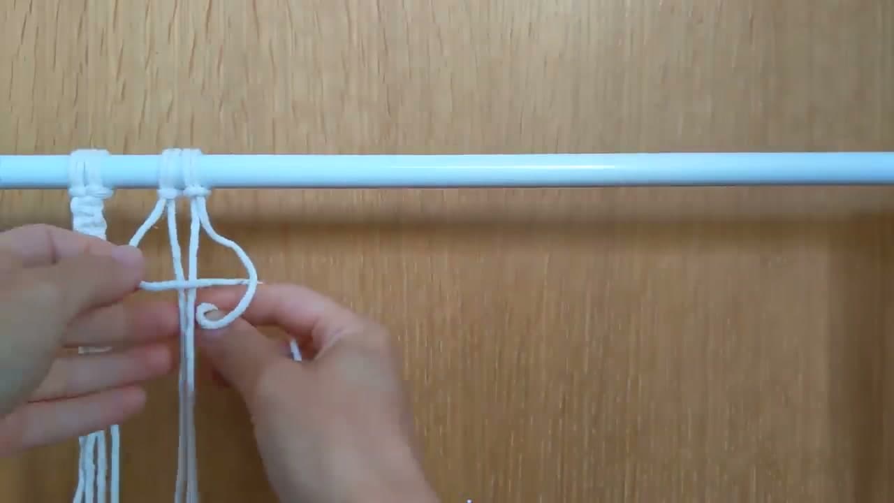 Step 2: Step 2: Tie a Square Knot