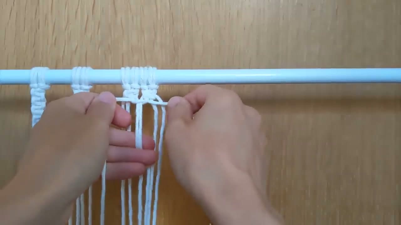 Step 3: Step 3: Combine Sets With Alternating Square Knots