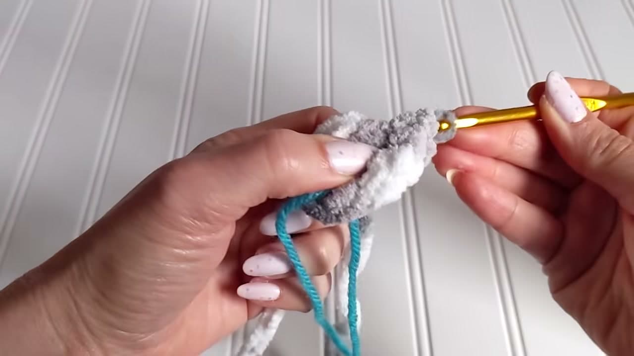 Step 1: Step 1: Start the Body with a Magic Ring