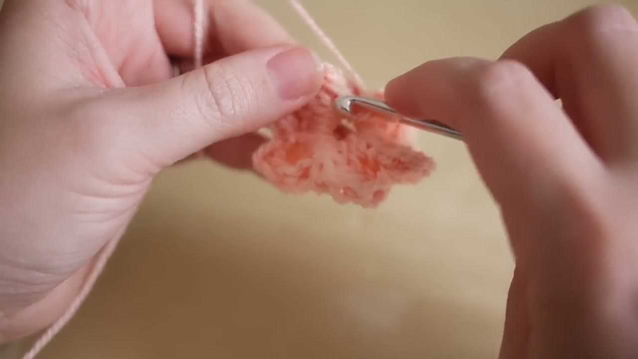 Step 5: Step 5: Finish Off With a Slip Stitch and Snip
