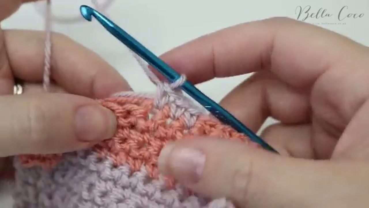 The finished result: How to Change Colors in Crochet (Last Yarn-Over Method)