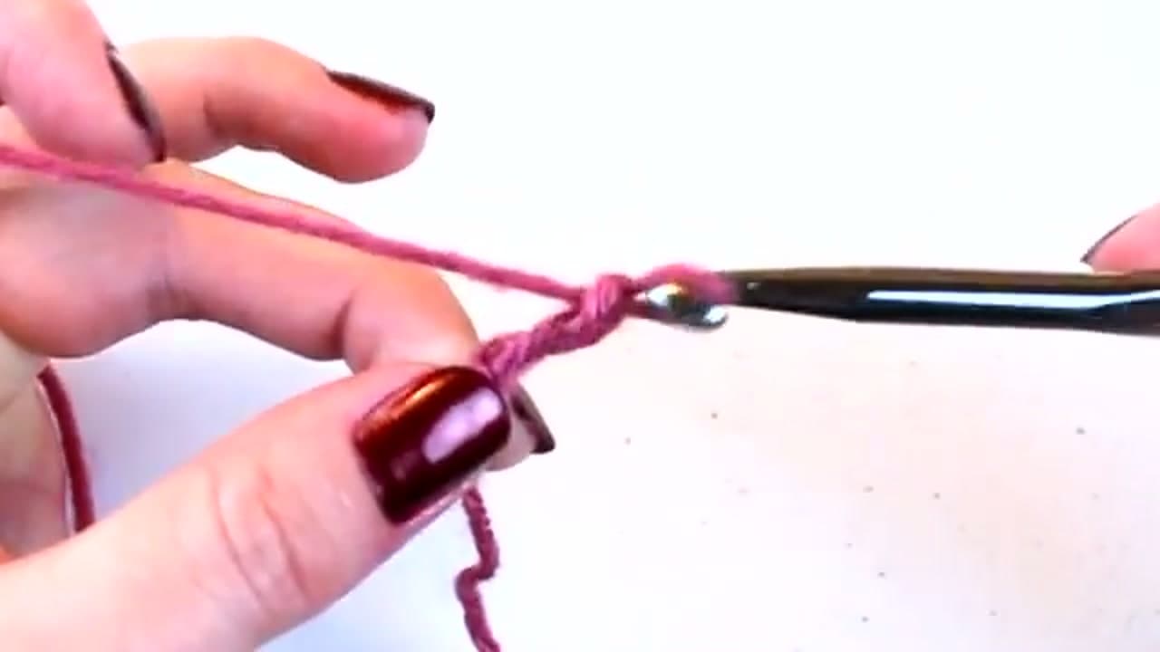 Step 1: Step 1: Chain four to start the ring