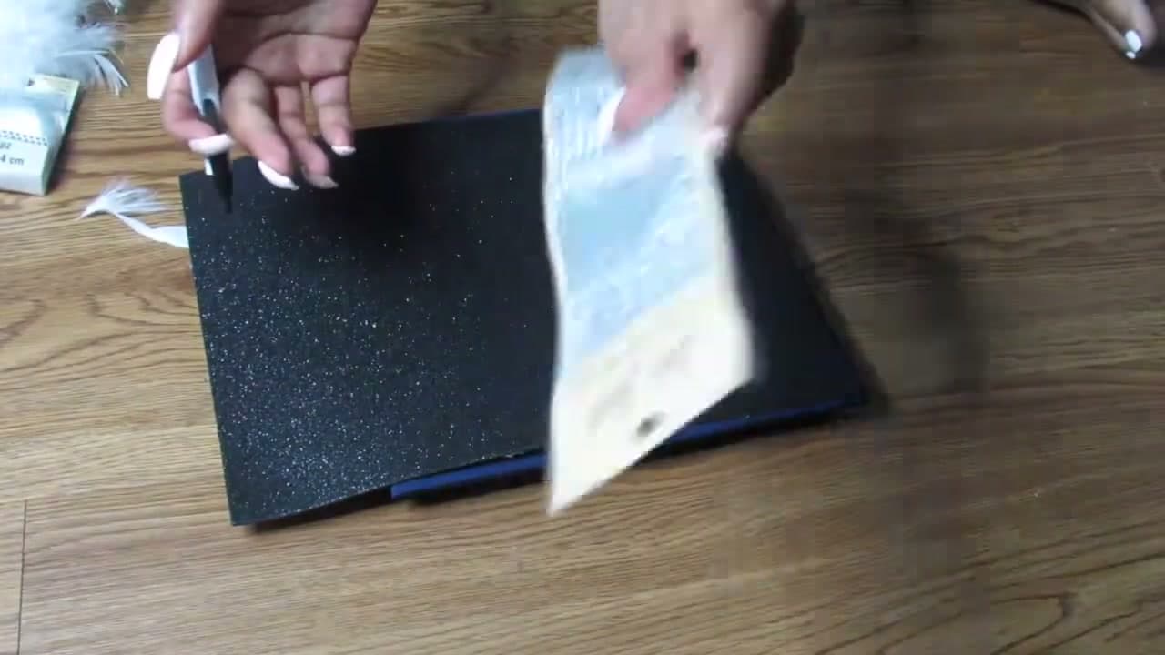 Step 2: Step 2: Trace the Cap Onto Glitter Cardstock