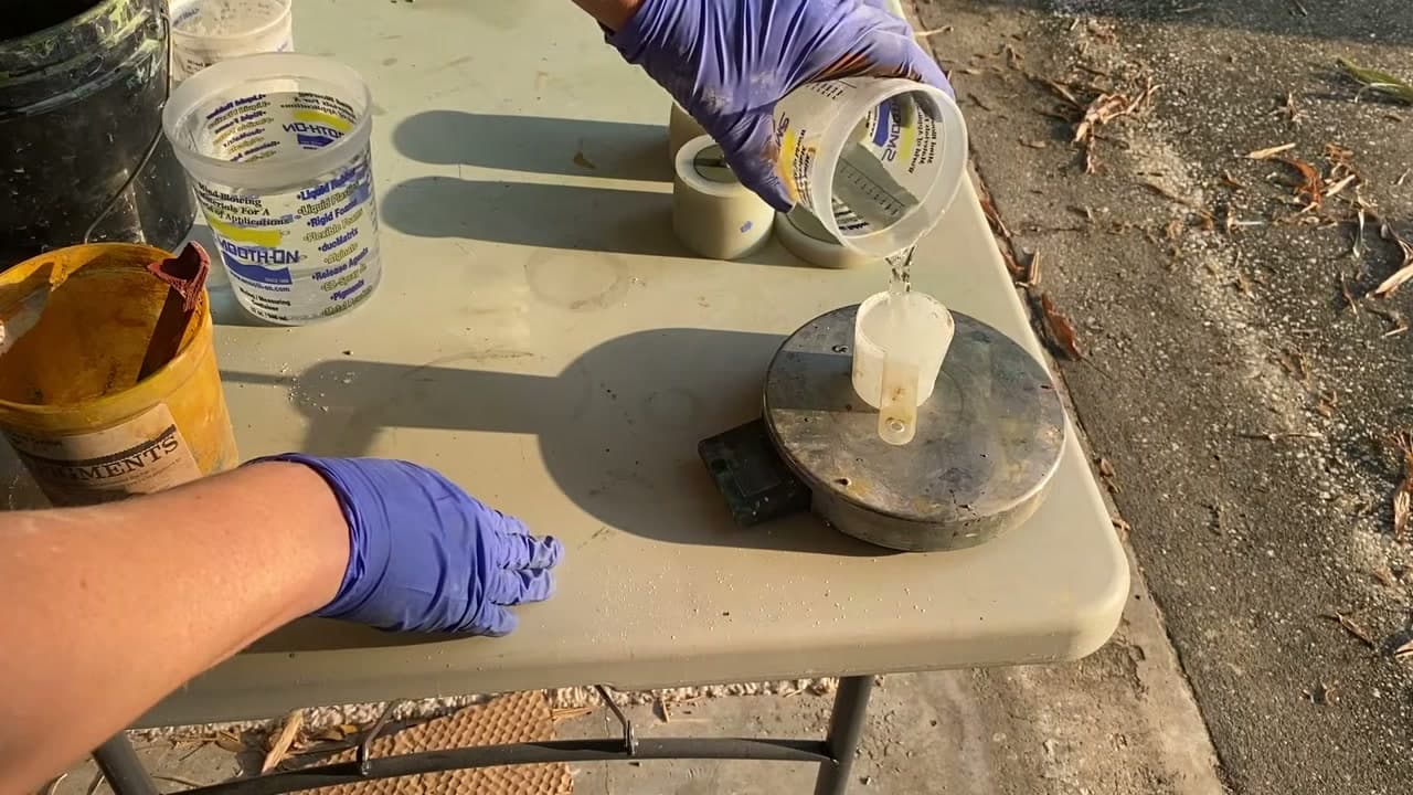 Step 3: Step 3: Dissolve the Pigment Into Your Mix Water