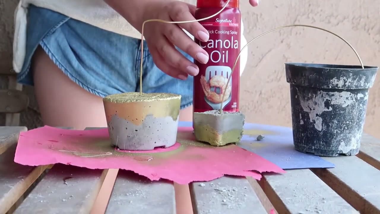 Step 6: Glue in the Wire - How to Make a Concrete Air Plant Holder