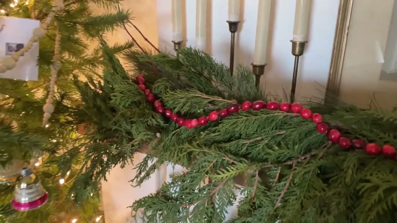 The finished result: How to Make a Christmas Garland