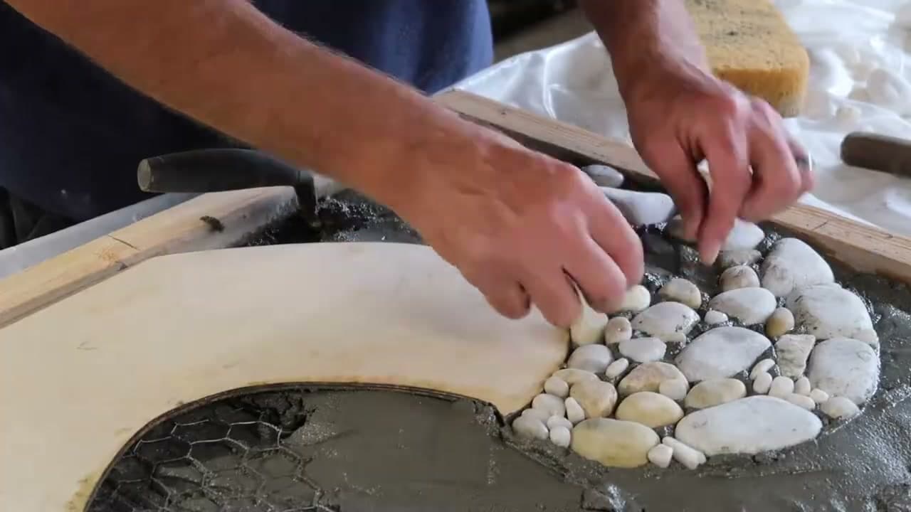 Step 5: Step 5: Start Placing Pebbles From the Edge