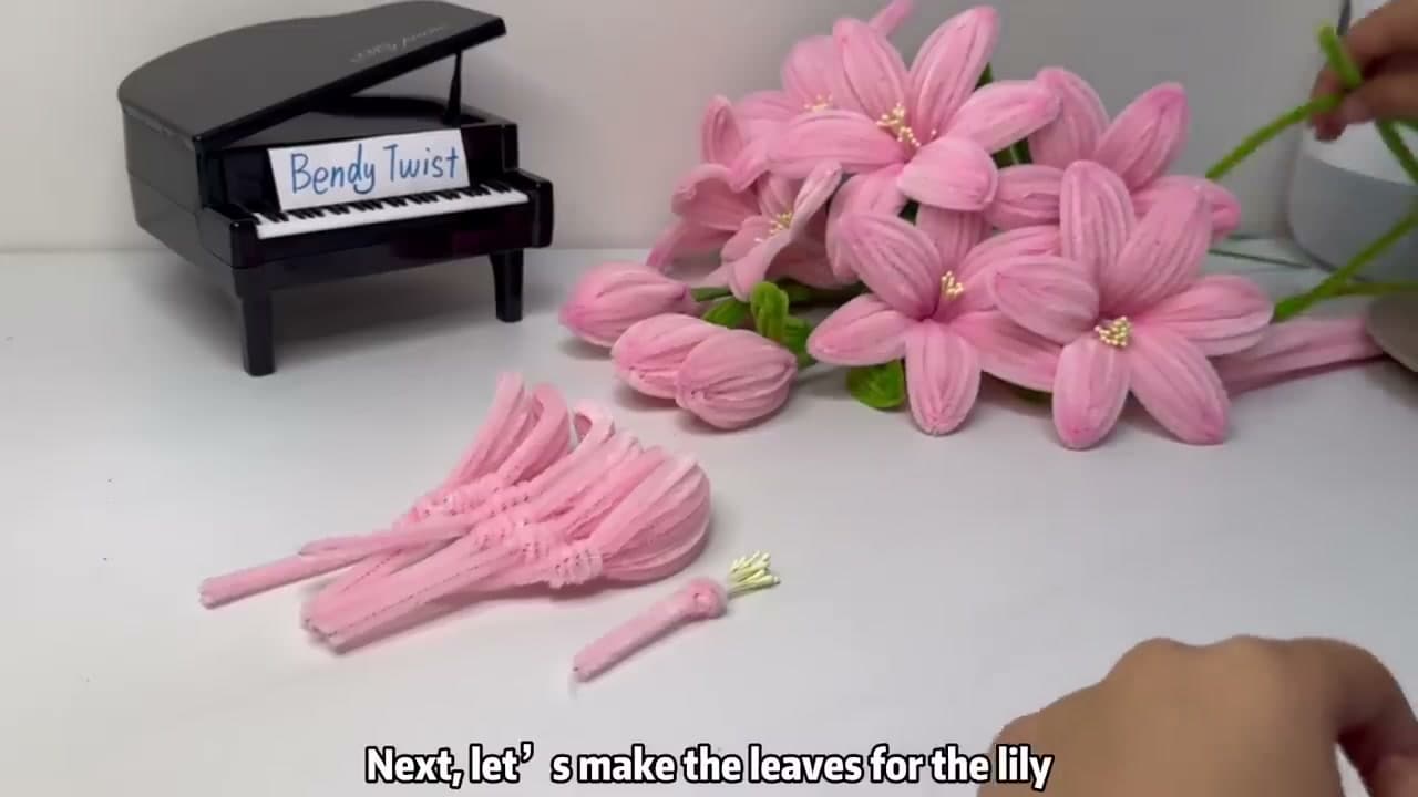 How to Make Pipe Cleaner Flowers (5 Easy Designs)