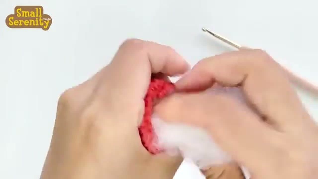 Step 5: Step 5: Stuff the Body and Close the Top