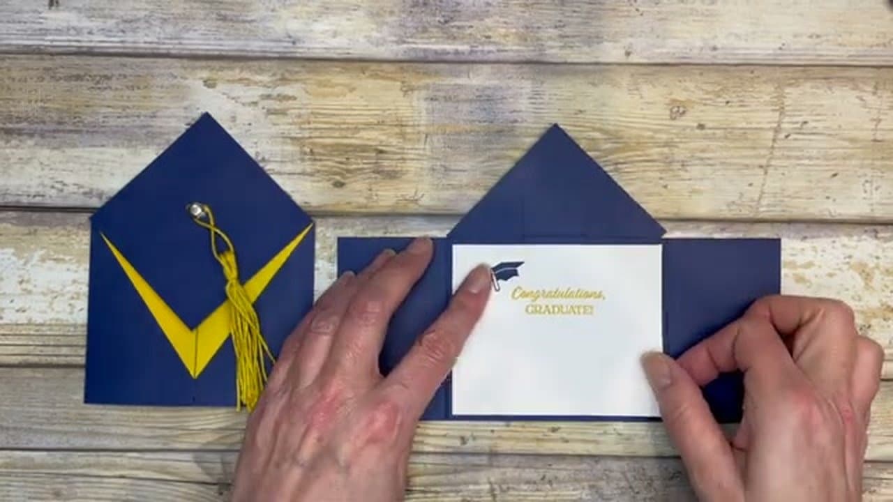 Step 5: Step 5: Stamp and Add the Inside Panel