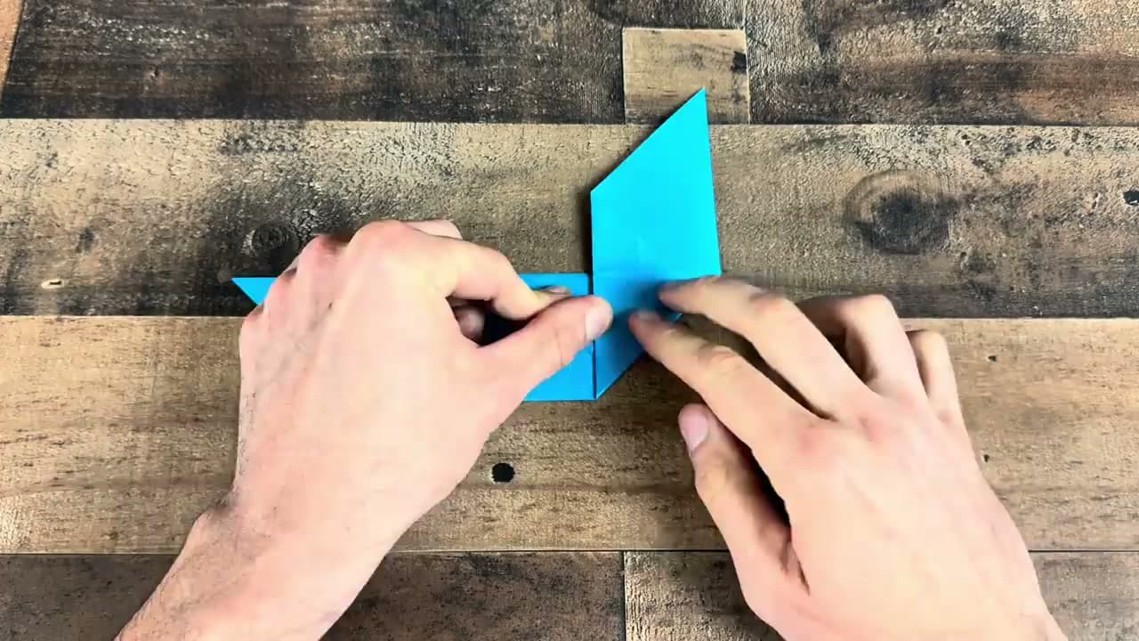 Step 5: Step 5: Fold the Wings Up