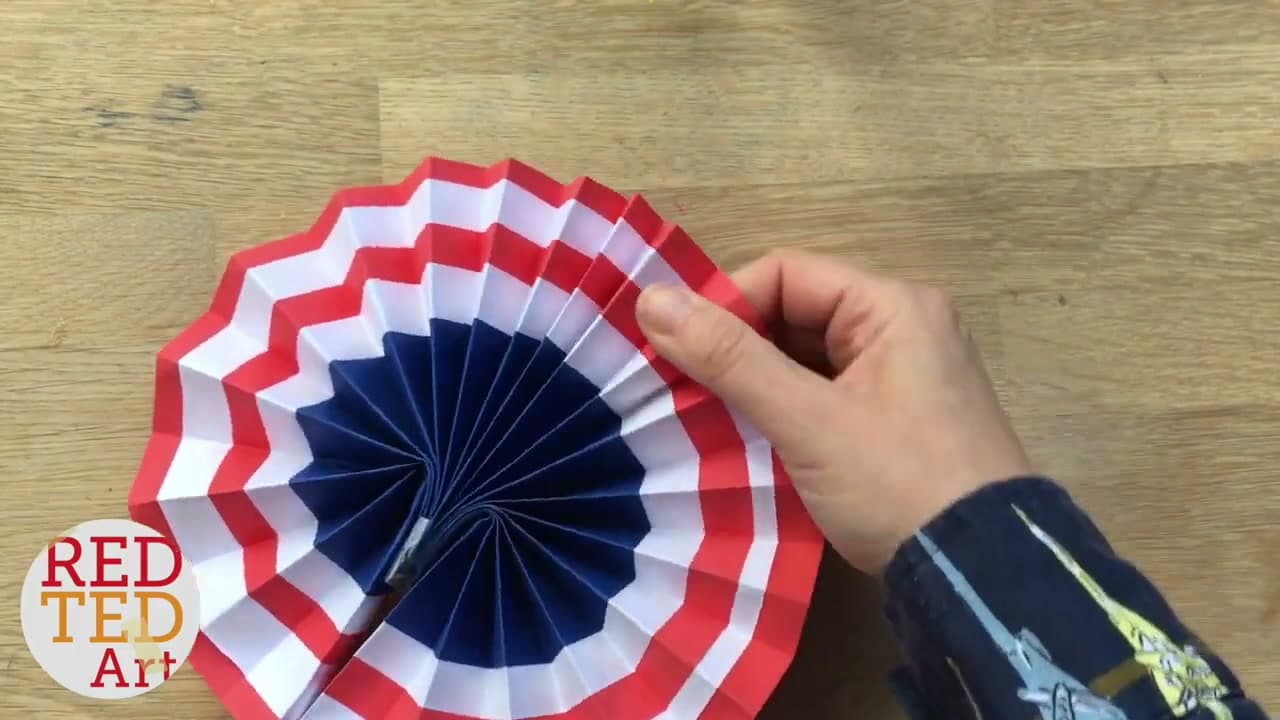 The finished result: How to Make a Paper Fan