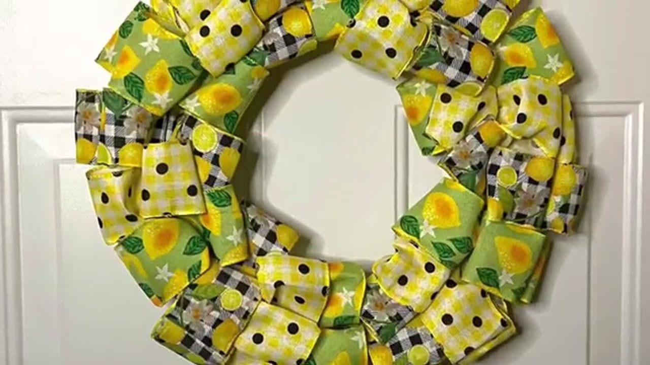 The finished result: How to Make a Summer Front Door Wreath