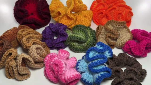 The finished result: How to Crochet a Scrunchie (Quick Beginner Project)