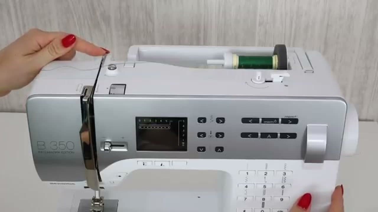 Step 3: Step 3: Thread the Top Guide