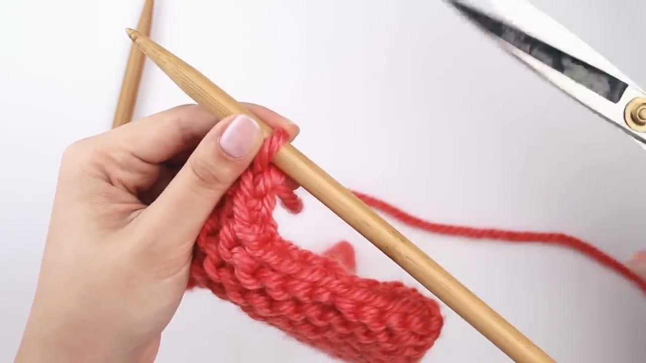 How to Bind Off Knitting: 7 Steps for Total Beginners