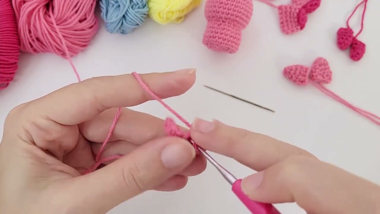 Step 1: Crochet the Snout and Small Pieces - How to Crochet a Unicorn (Beginner Amigurumi)
