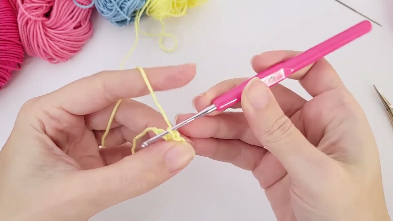 Step 5: Step 5: Crochet the Horn