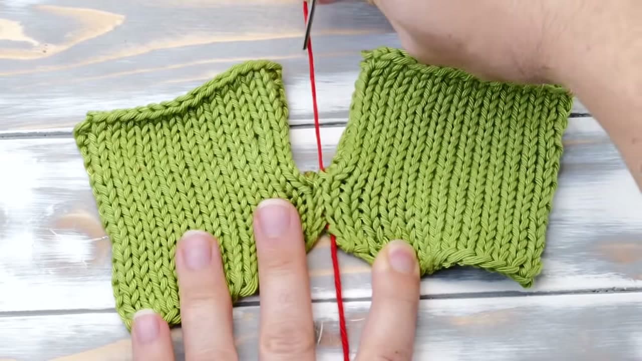 Step 7: Pull the Tail Snug and Watch the Seam Close - How to Mattress Stitch Two Knitted Pieces Together