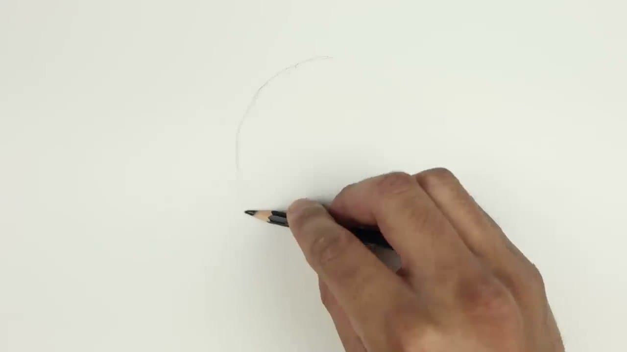 Step 1: Step 1: Sketch the Head Circle with the Flat Edge of Your Pencil