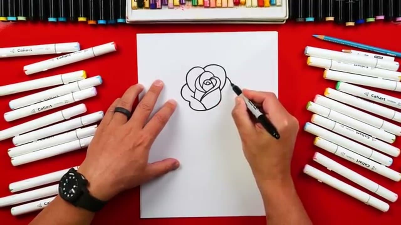 Step 5: Step 5: Add the outer petals with bumps