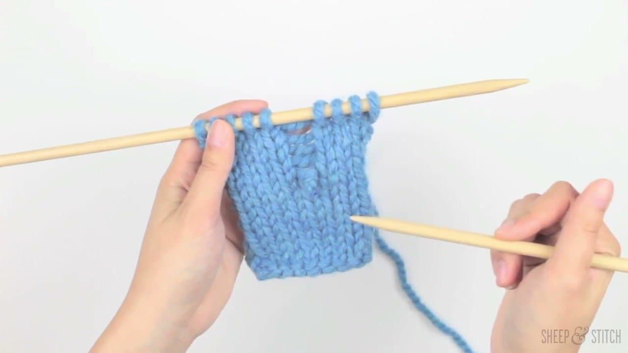 Step 2: Catch the Dropped Stitch - How to Fix a Dropped Knitting Stitch: 7 Step Rescue Tutorial