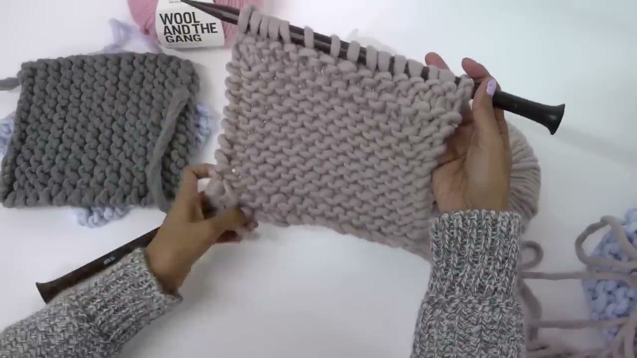 Step 4: Step 4: Knit every row until the square is 20cm