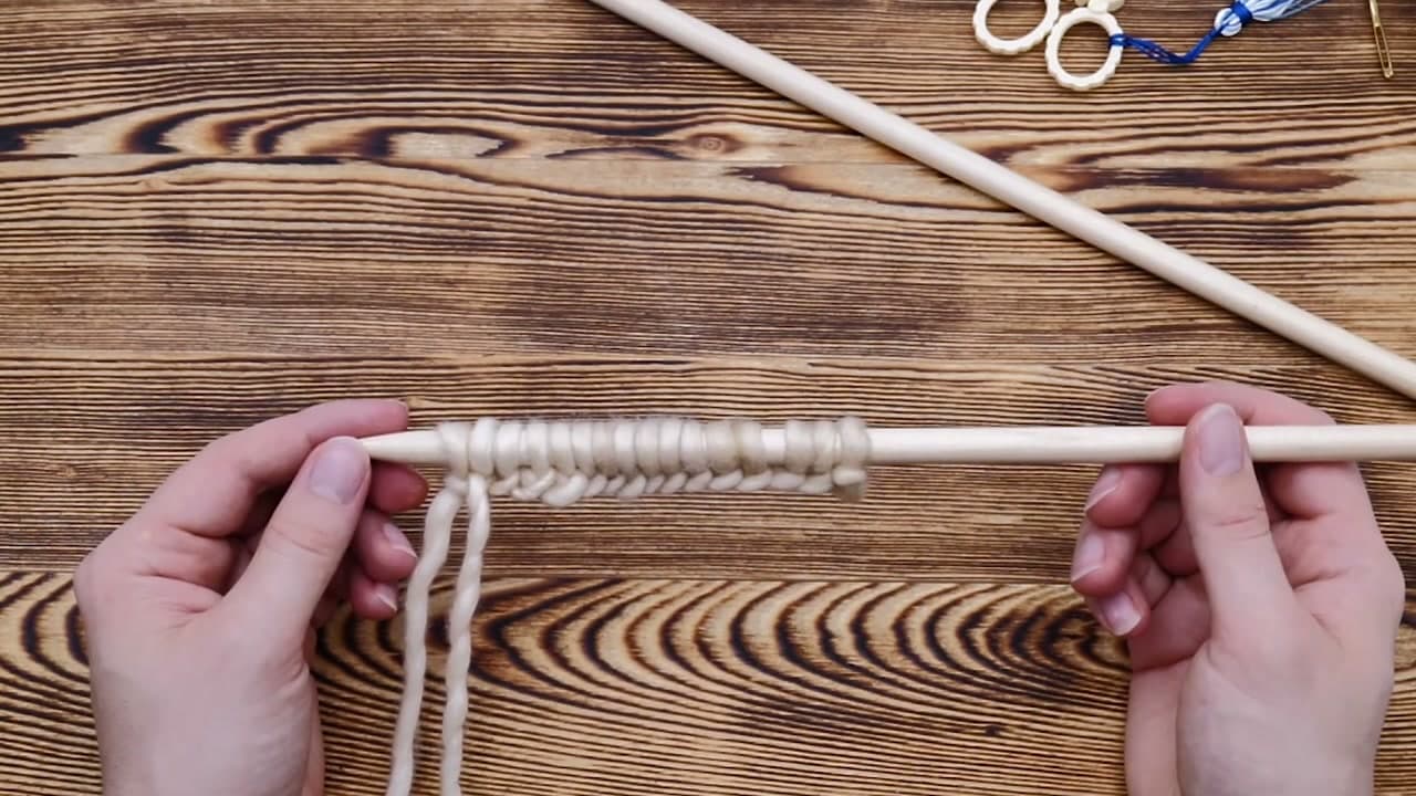 Step 3: Cast On 16 Stitches - How to Knit a Scarf for Beginners