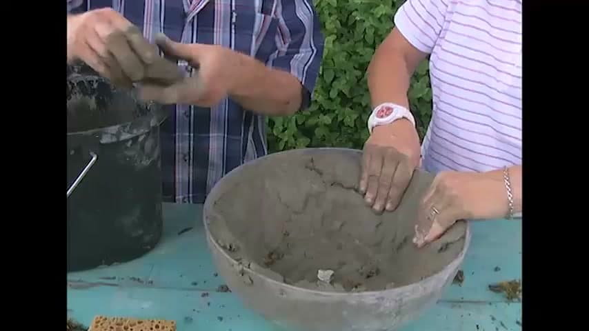 Step 3: Step 3: Set the Drainage Tube and Pack the Mold