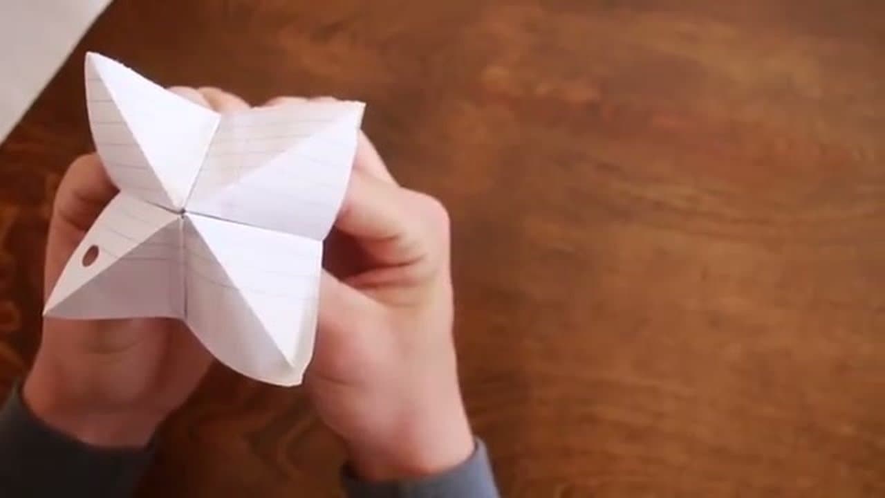 How to Make a Paper Fortune Teller (7 Easy Folds)