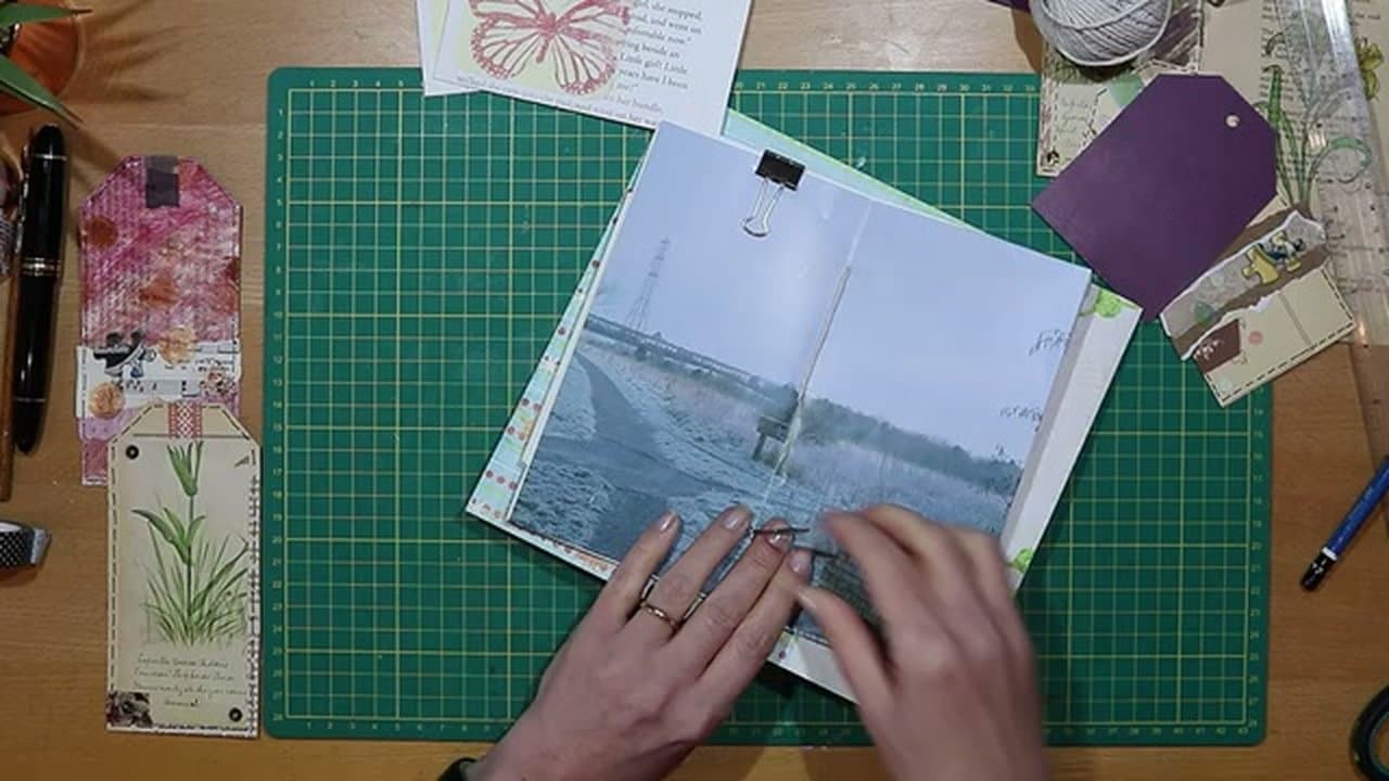 How to Make a Junk Journal: Step-by-Step Beginner Guide
