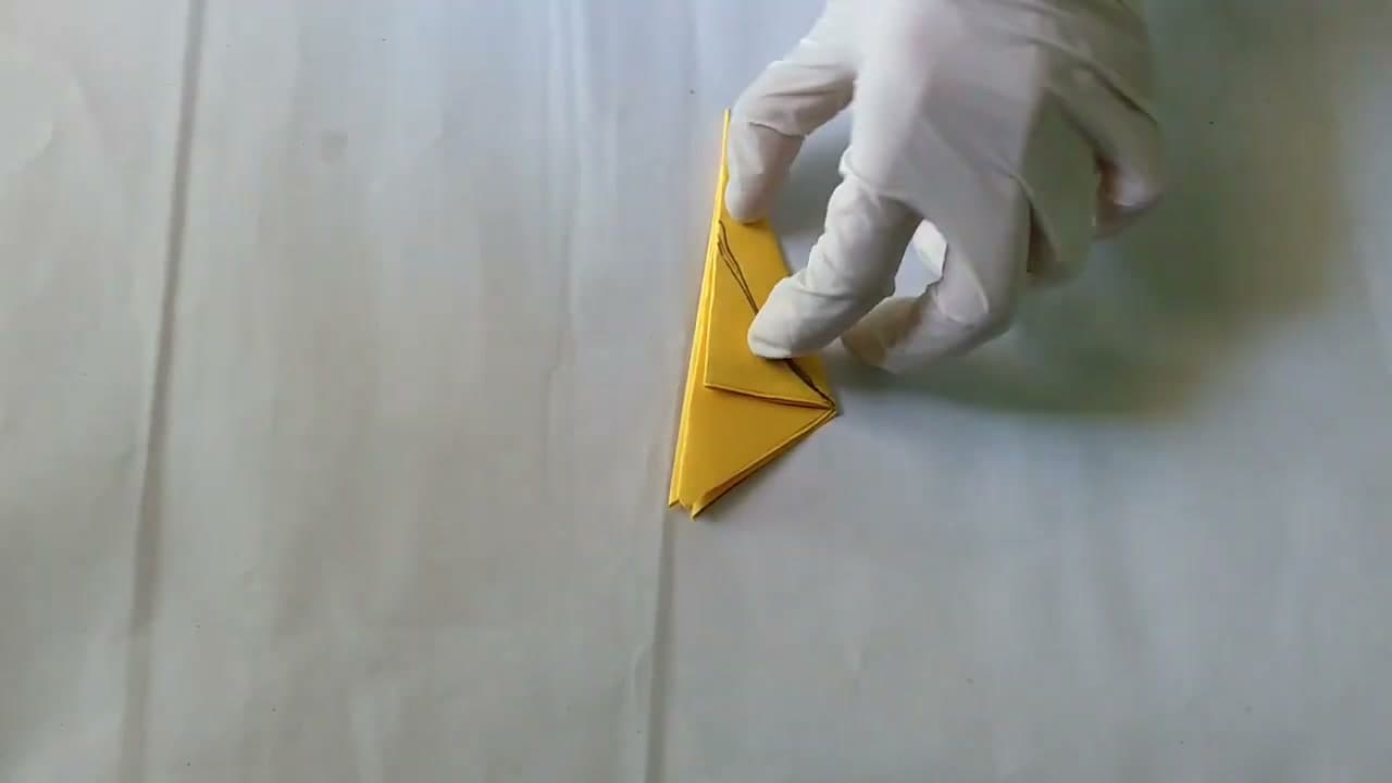 Step 3: Draw the Petal Shape - How to Make a Paper Sunflower (Easy Craft Tutorial)