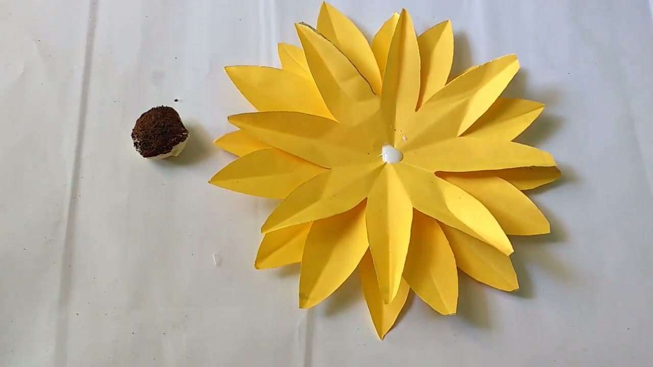 Step 8: Step 8: Attach the Center and Finish