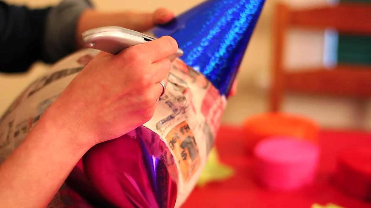 Step 7: Cut the Candy Hole - How to Make a Pinata