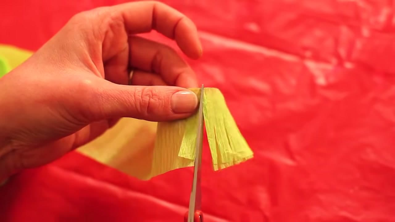 Step 8: Cut the Fringe - How to Make a Pinata