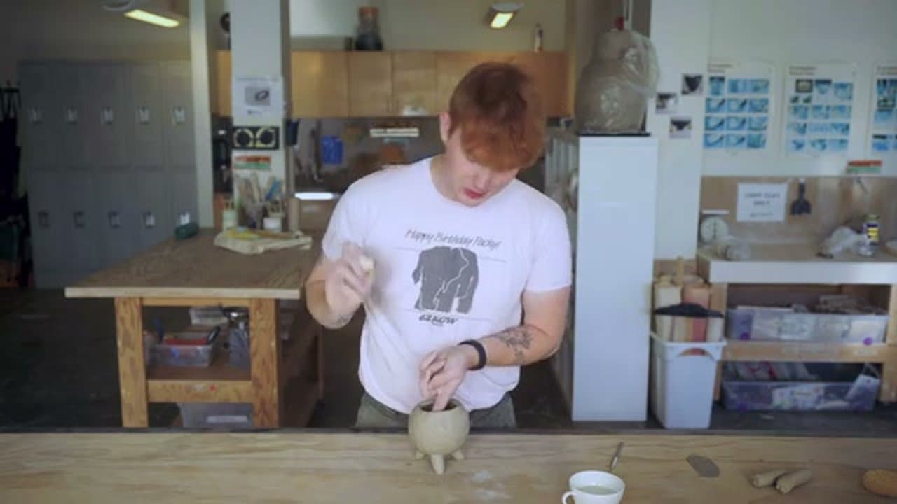 How to Make a Pinch Pot - Beginner Pottery in 7 Steps