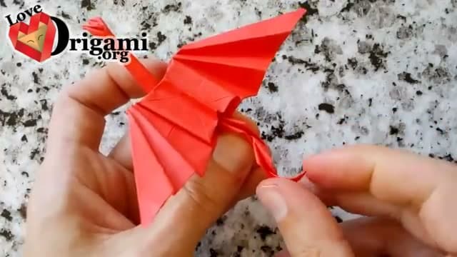 The finished result: How to Make an Origami Dragon