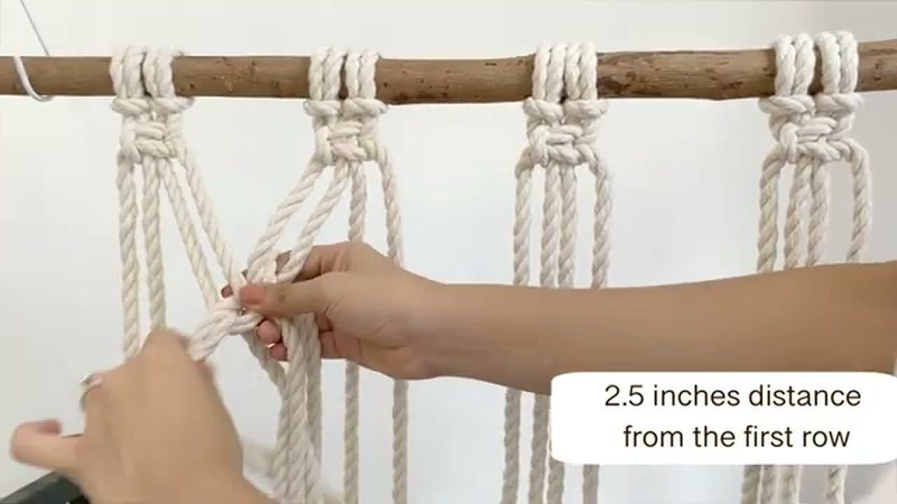 Step 5: Build Square Knot Rows in a V