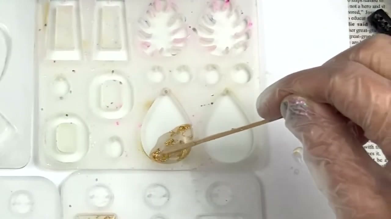 Step 7: Pour the Layered Design Into the Mold - How to Make Resin Earrings: Beginner DIY in 9 Easy Steps