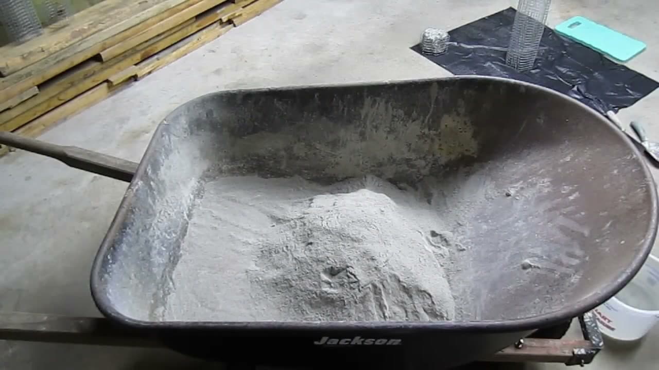 Step 2: Step 2: Portion Your Dry Mix Into the Tub