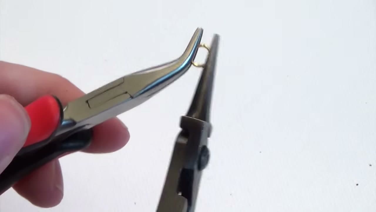 Step 3: Step 3: Take the Other Side With the Second Pliers