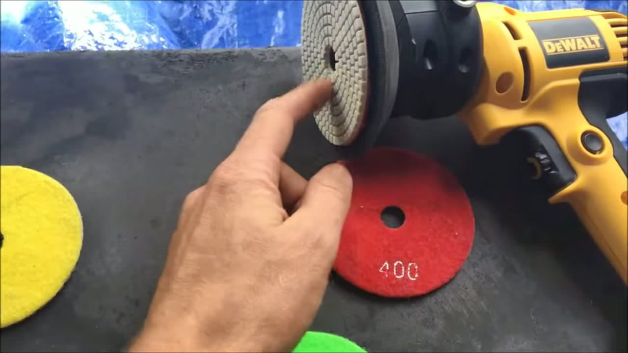 Step 3: Step 3: Mount the Coarse Pad on the Sander