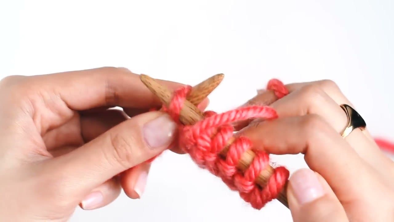 The finished result: How to Purl Stitch: 7 Step Beginner Knitting Tutorial