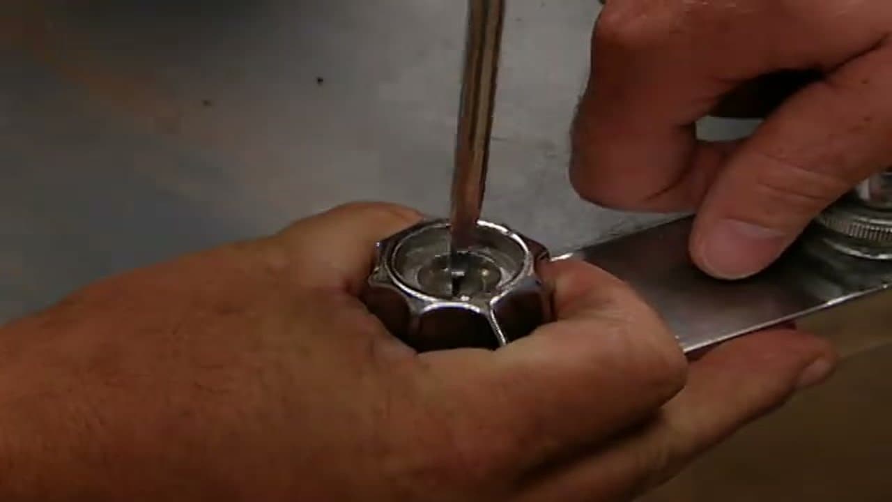 How to Fix a Leaky Faucet