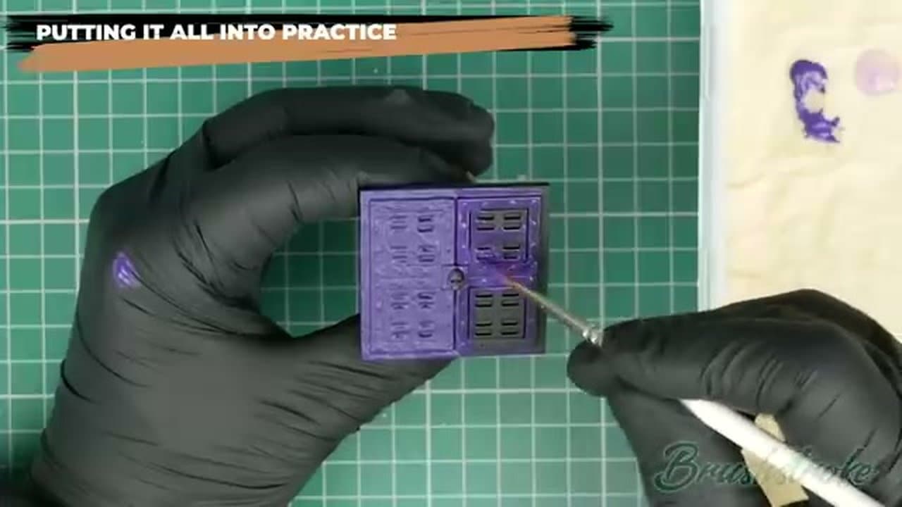 Step 7: Step 7: Apply With a Light Touch in Thin Coats