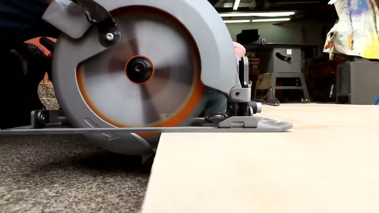 Step 7: Start the saw and feed it into the wood