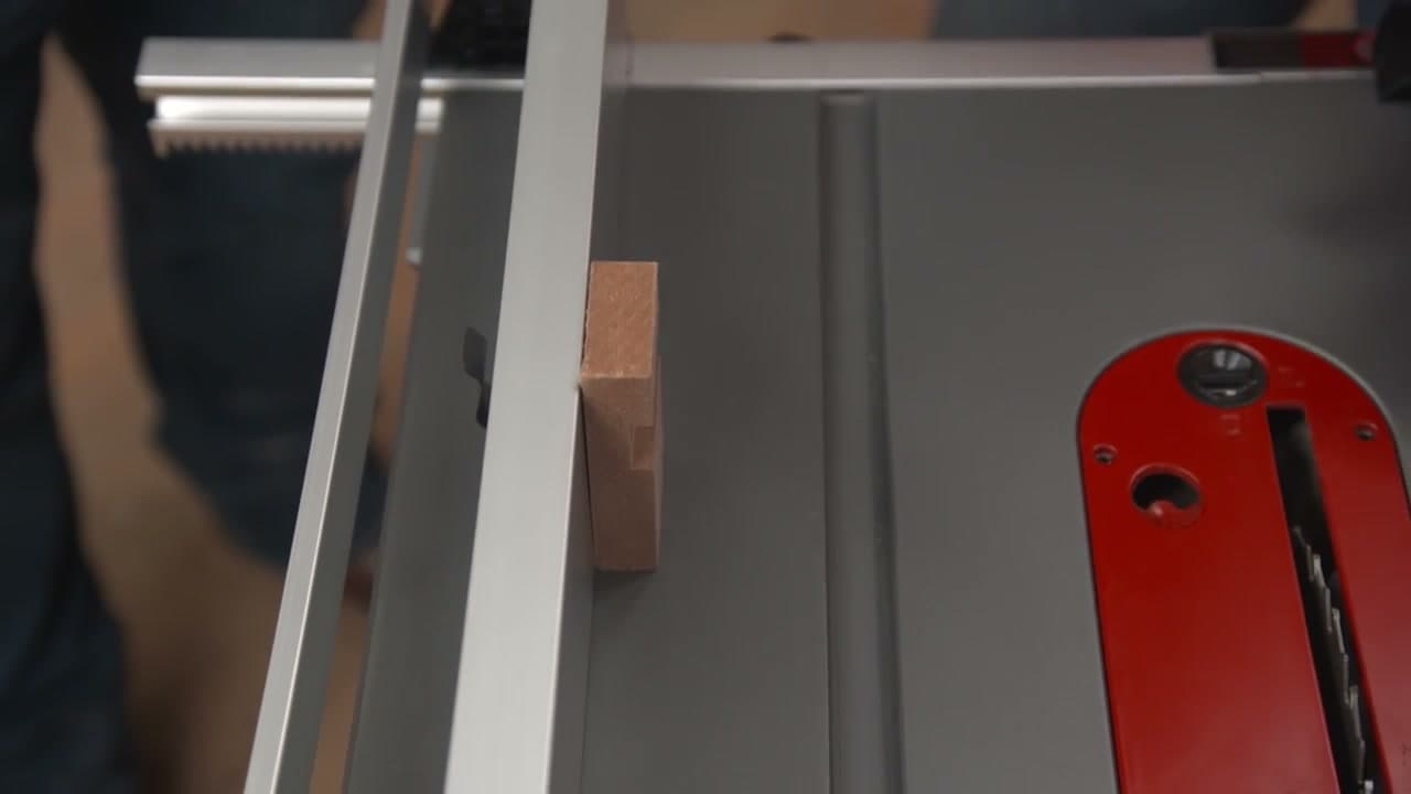 Step 7: Step 7: Set Up a Stop Block for Repeat Crosscuts