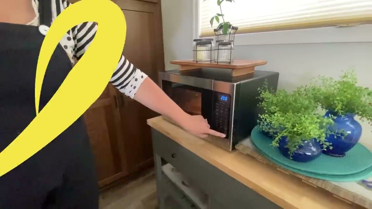 Step 6: Set the Color in the Microwave