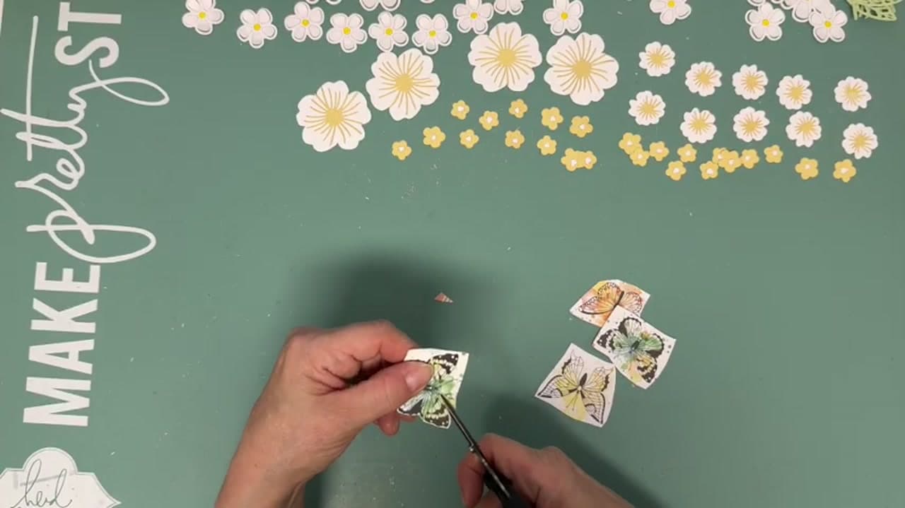Step 6: Step 6: Fussy Cut the Butterflies